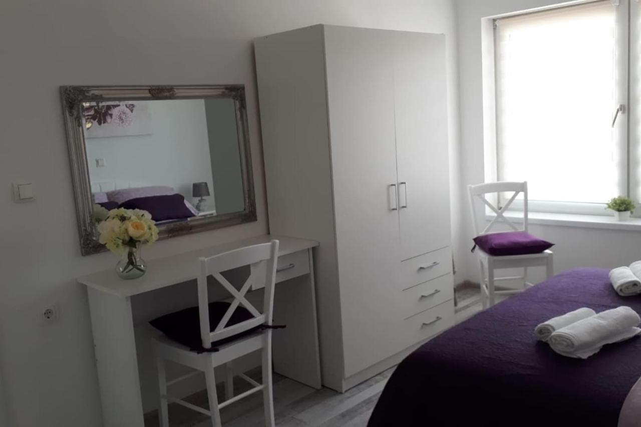 Apartman Lidija Dinjiska Ngoại thất bức ảnh