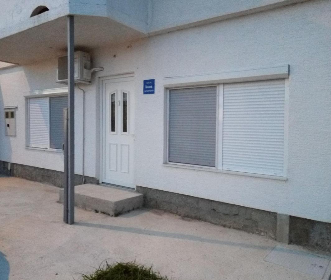 Apartman Lidija Dinjiska Ngoại thất bức ảnh