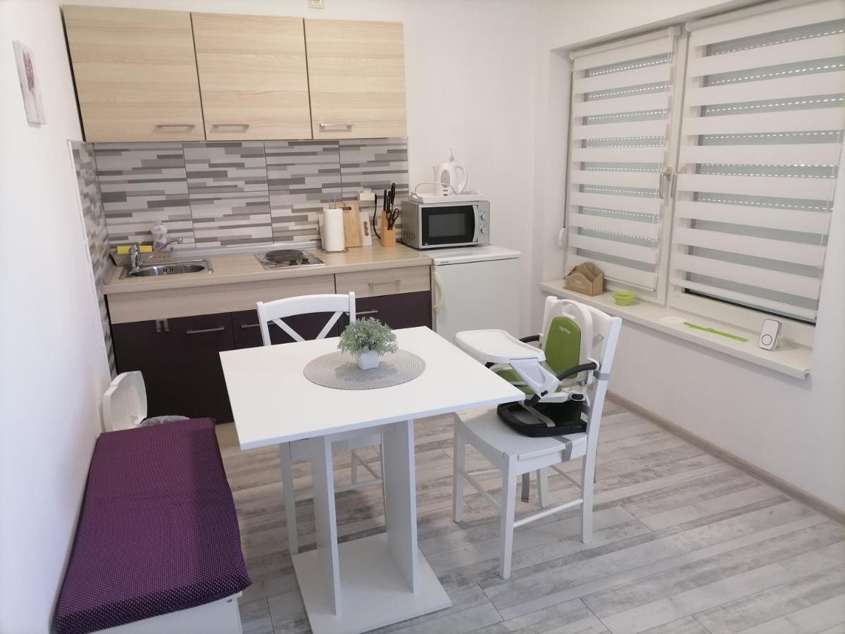 Apartman Lidija Dinjiska Ngoại thất bức ảnh